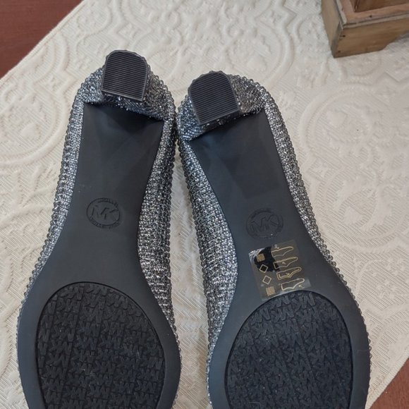 Michael Kors Abbi Flex Pump Glitter Chain Size 8.5M - Picture 4 of 9